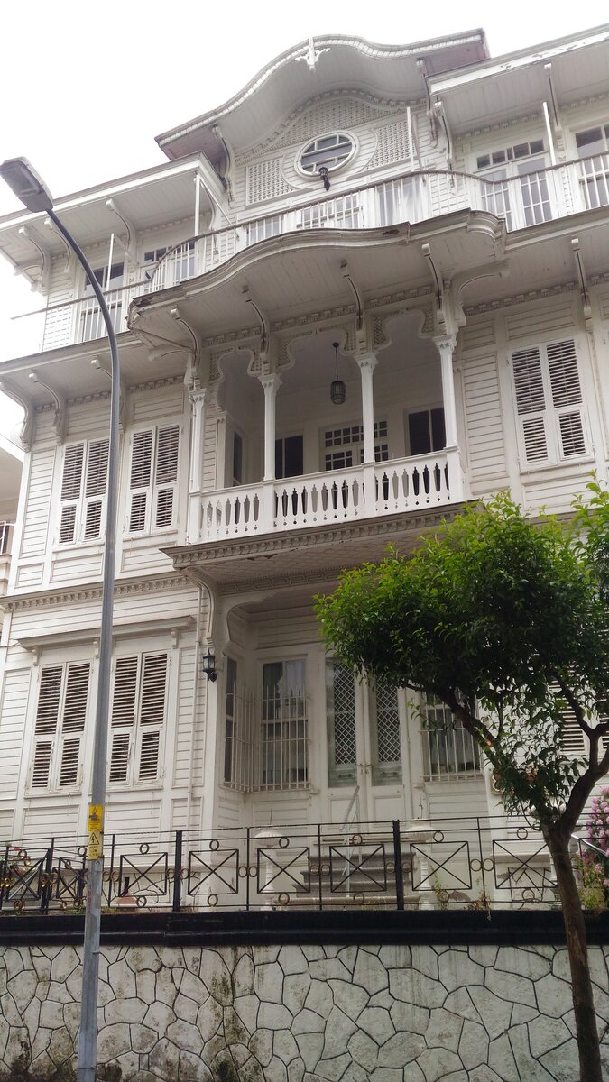 Такой бы домик на Бююкада в Стамбуле