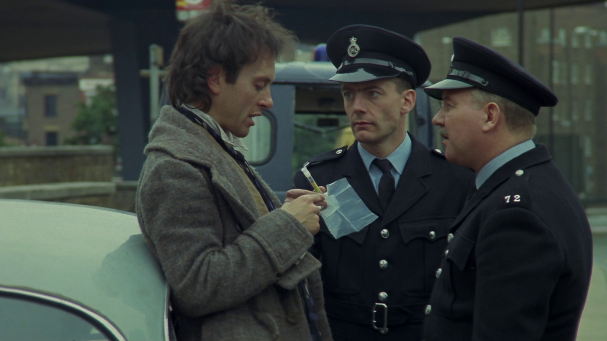 Кадр из фильма "Уитнэйл и я".