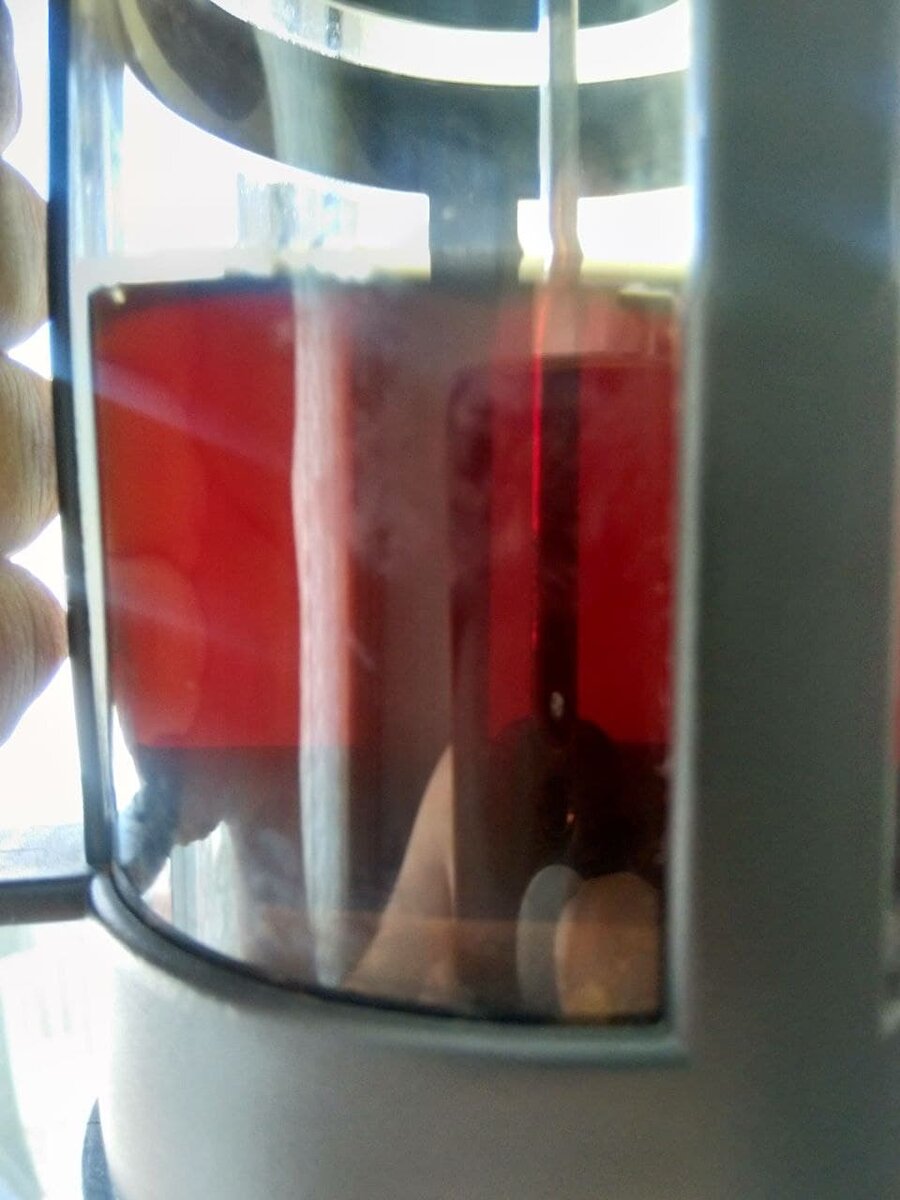 Красноватый оттенок уже говорит о его крепости