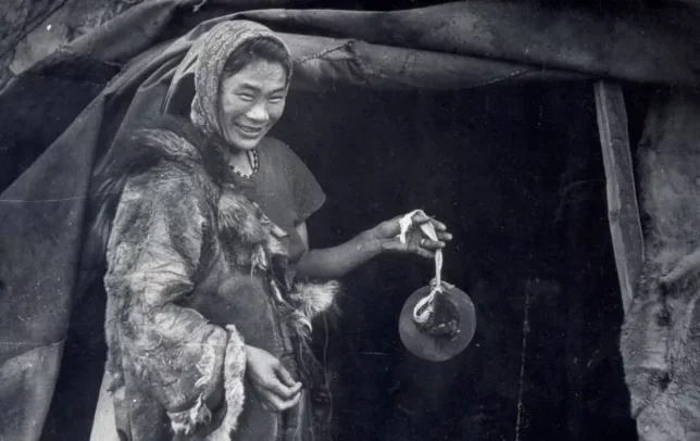 Если нет текста, то подождите, он сейчас появится