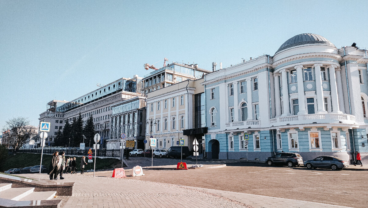 Верхне-волжская набережная Нижнего Новгорода, помесь царской и советской  архитектуры | FamilyAutoTrip | Дзен