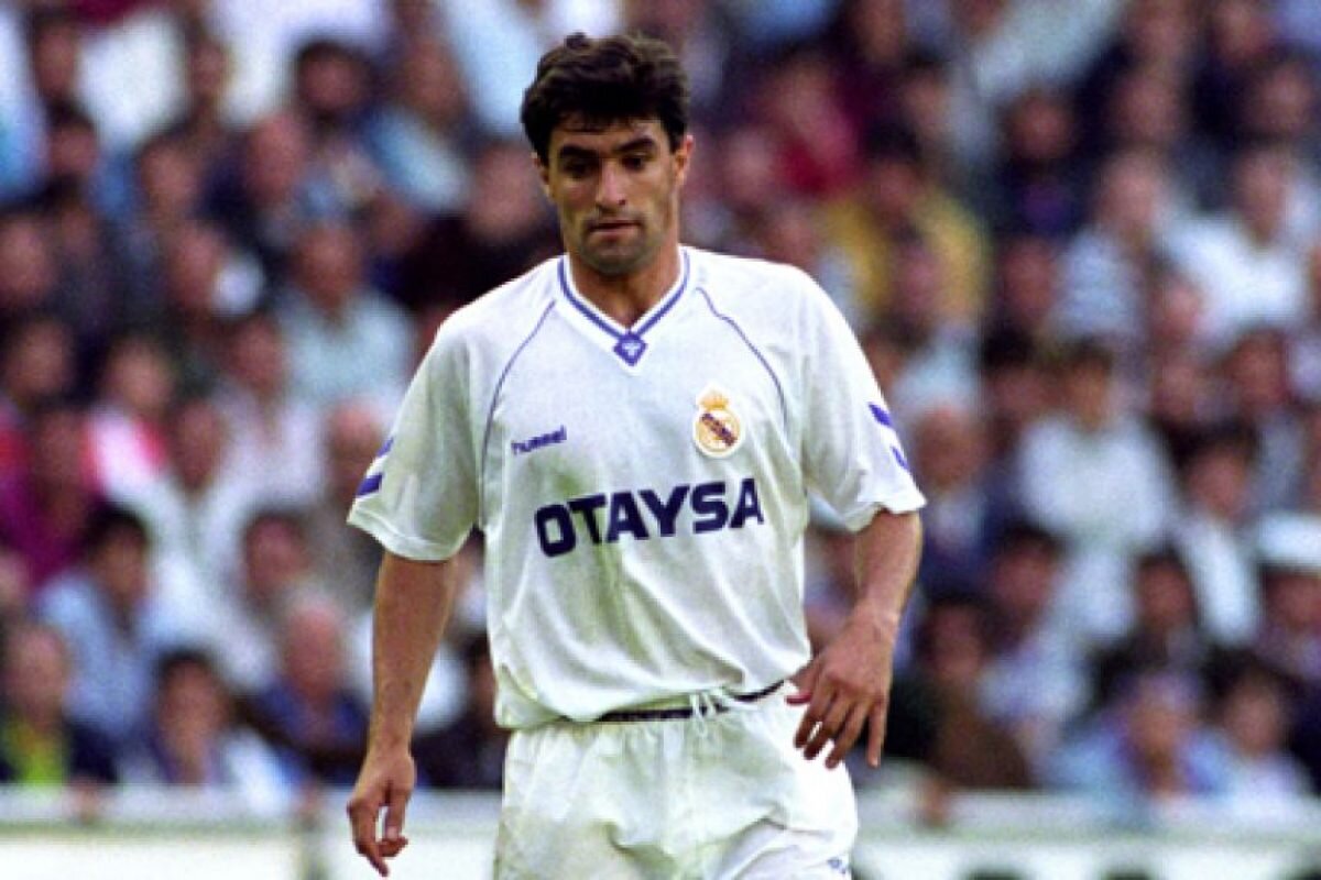 мичел футболист. италия 1990 - 2000. Michel salgado 2005. мичел томпсон. мичел футболист.