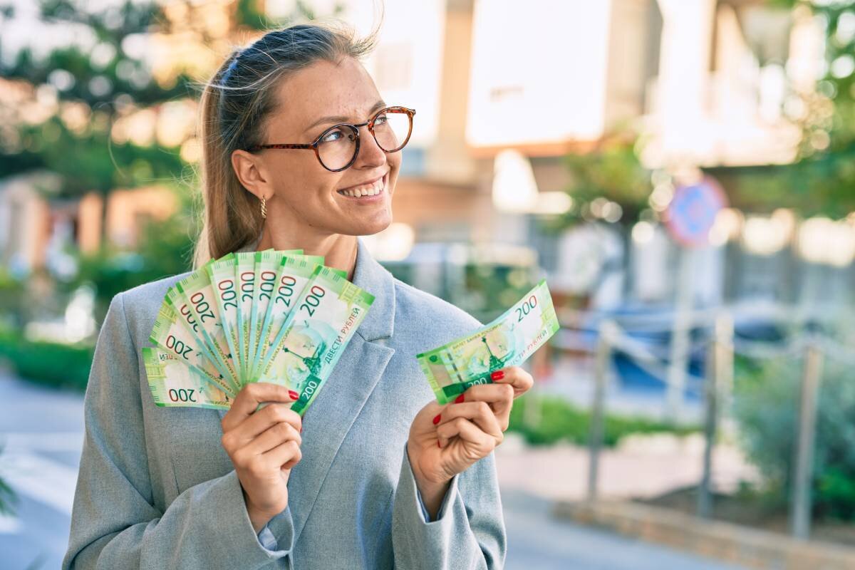    Национальная валюта России производится на двух монетных дворах