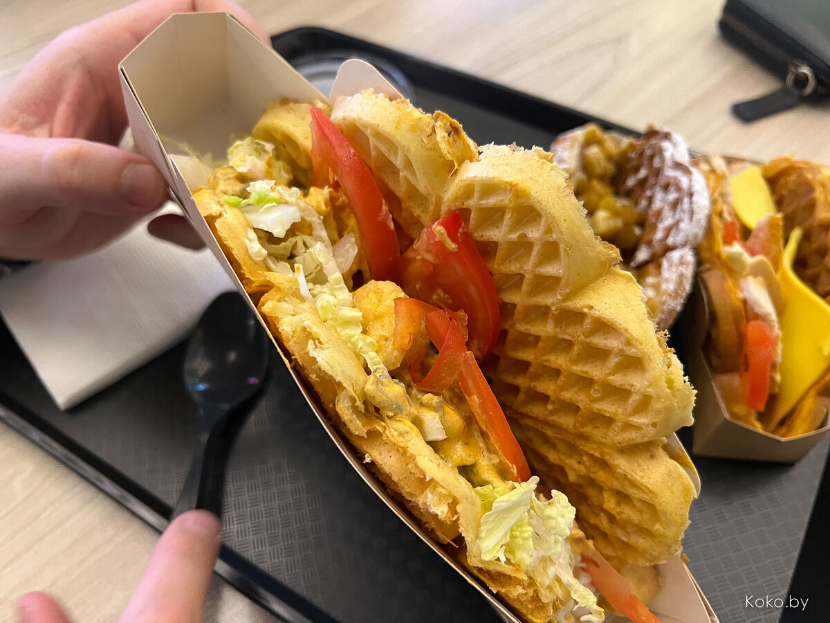 Vaffel норвежские вафли спб. Вафли стрит фуд спб. Норвежский стрит фуд. Фаст фуд в норвегии. Вафли и вино спб гороховая.