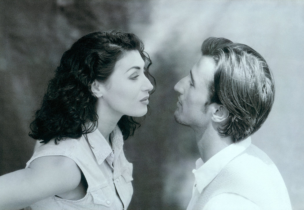     Она флиртует с моим мужем. Что делать?