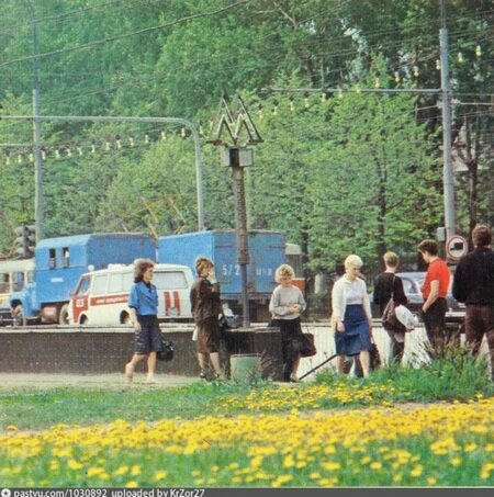 Станция "Шоссе Энтузиастов". Конец 1980-х годов. Все старые фото с сайта pastvu.com