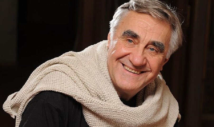 Анатолий Васильев