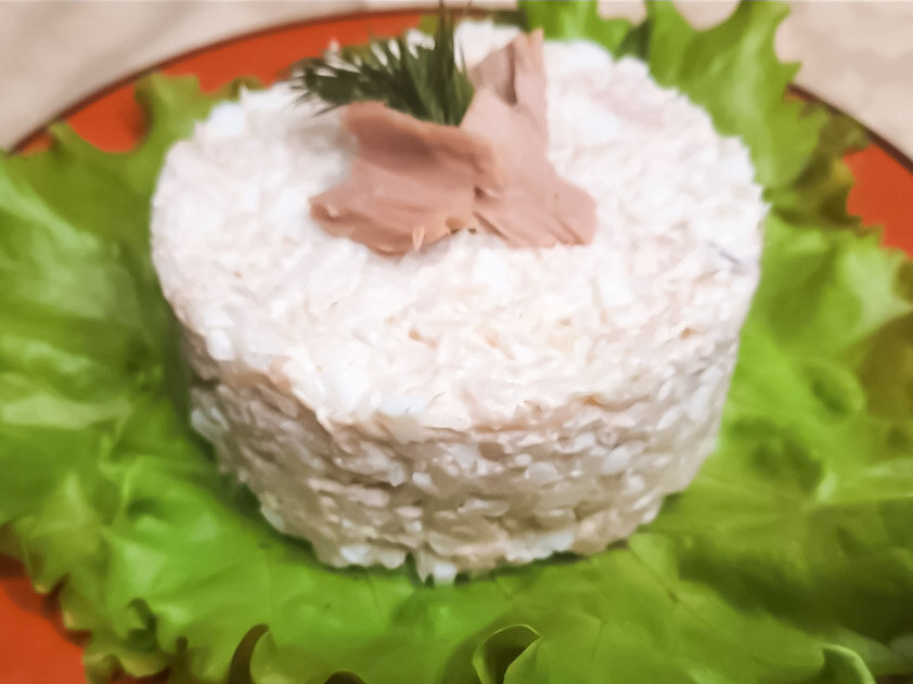 Салат с тунцом