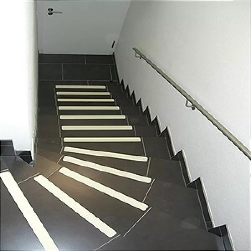 Антискользящие ленты на базе ПВХ