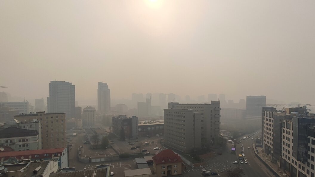 Смог в Киеве из-за пожара в Чернобыле