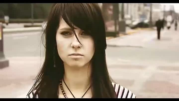 Исполнительница главной роли в клипе "Три полоски" Валерия Красикова