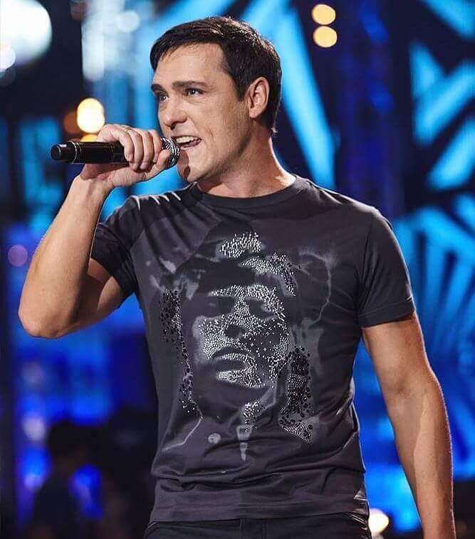 Юрий Шатунов (44 года)