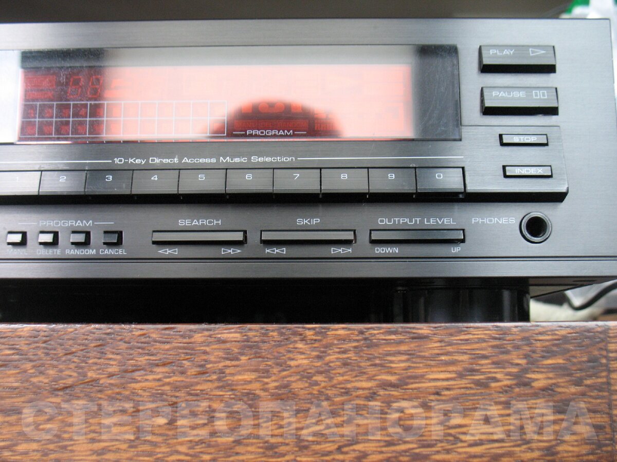Yamaha CDX-920.Фото сделано автором.