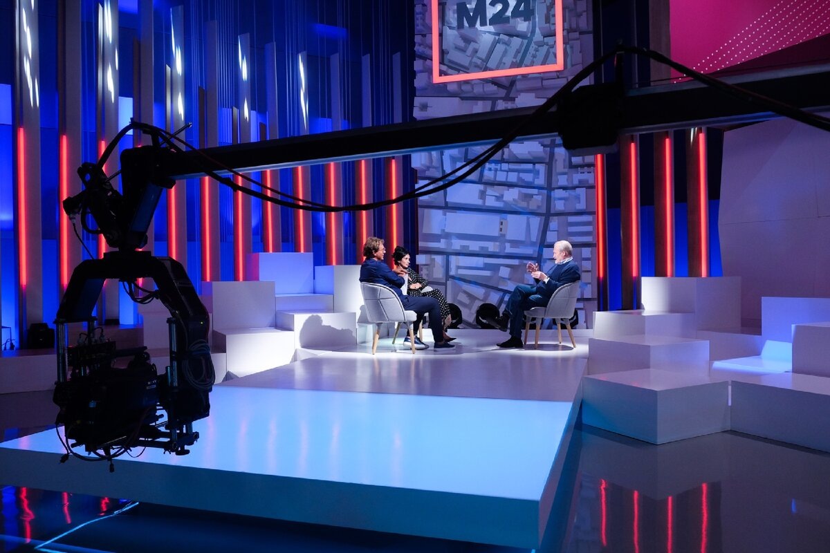 Фото в студии: Семён Оксенгендлер.