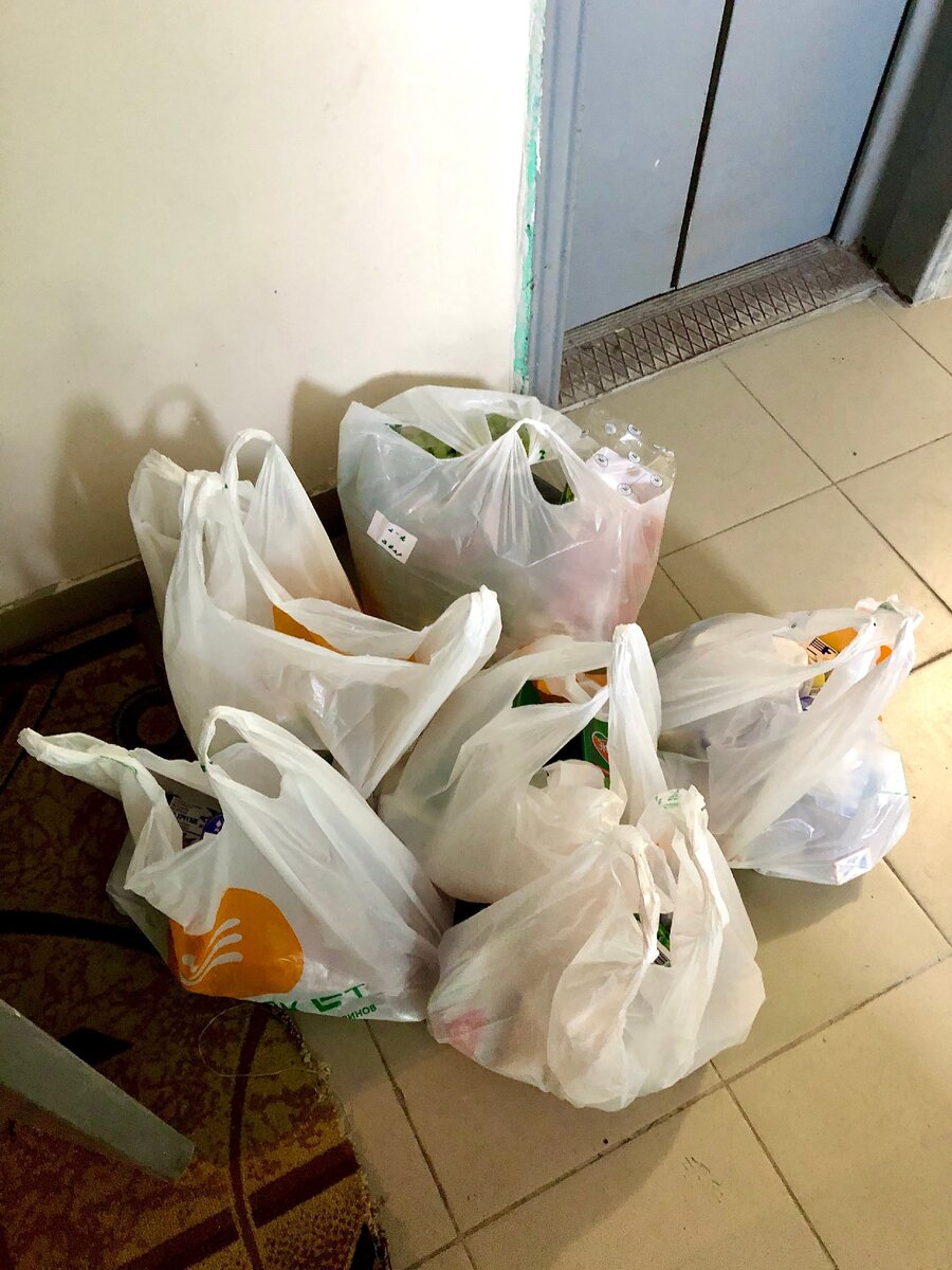 Продукты от «СберМаркета». Здесь где-то на 20 кг всякого разного. 