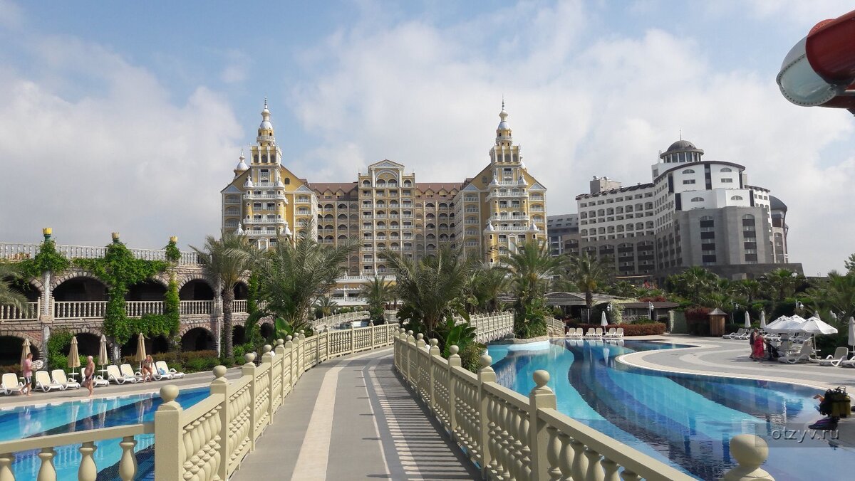 Royal Holiday Palace