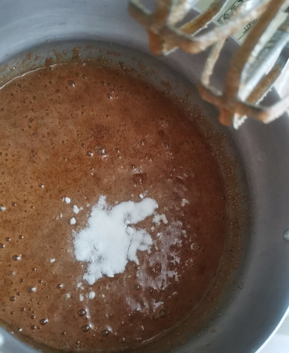 Масса получается жидковатой