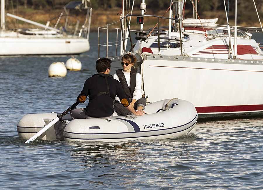 Лодочный мотор весло Темо разработан для небольших судов длиной до 3 м с загрузкой до 3 чел. и, способен автономно проработать до 80 мин. на крейсерском ходу.