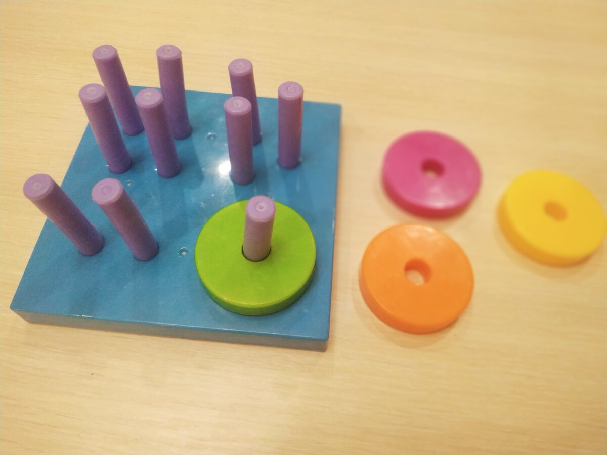 Логическая пирамидка