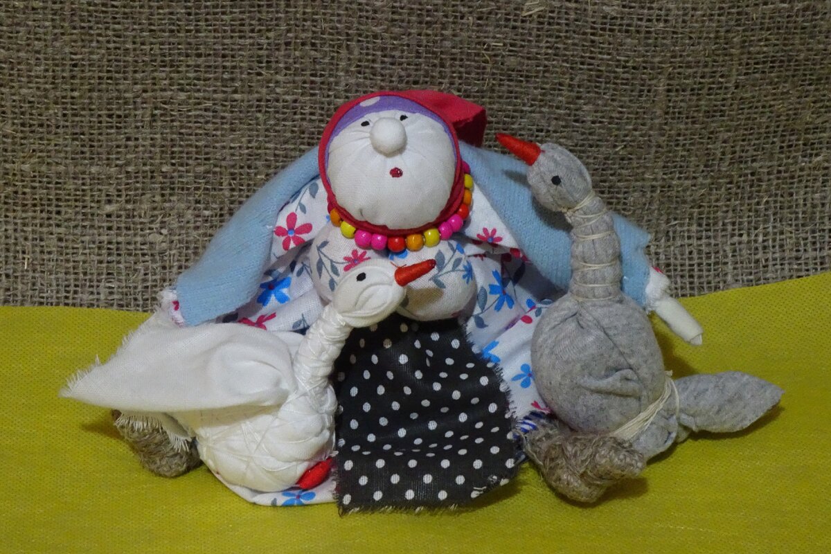 Работа автора. Жили у бабуси два весёлых гуся...