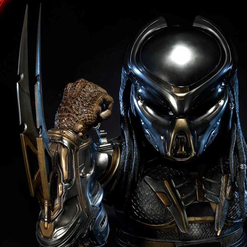 Боевой браслет Хищника. Изображение взято из открытых источников.