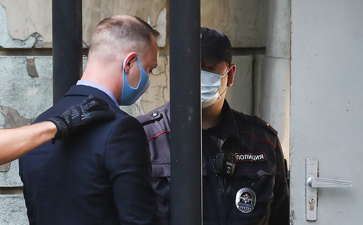 Иван Сафронов 
