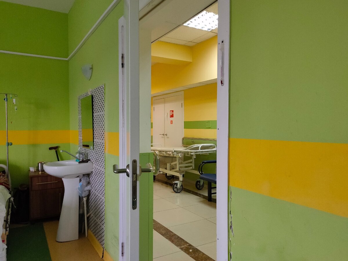 Вид из палаты.