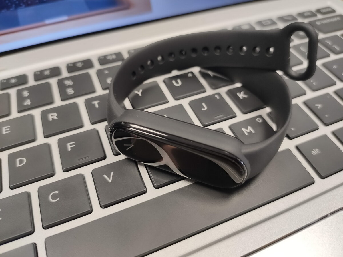 
Какой Mi Band перед вами? Второй, третий, четвертый, пятый?