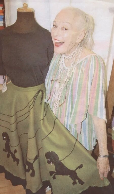 Джули Линн хвастается своим изобретением