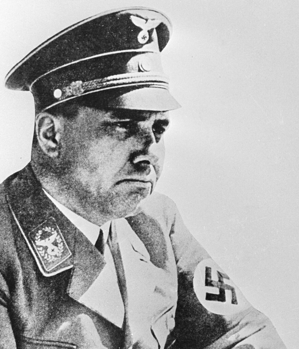 Мартин Борман