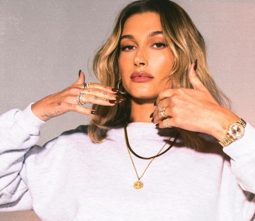 Фото с Instagram аккаунта Хейли Болдуин Бибер