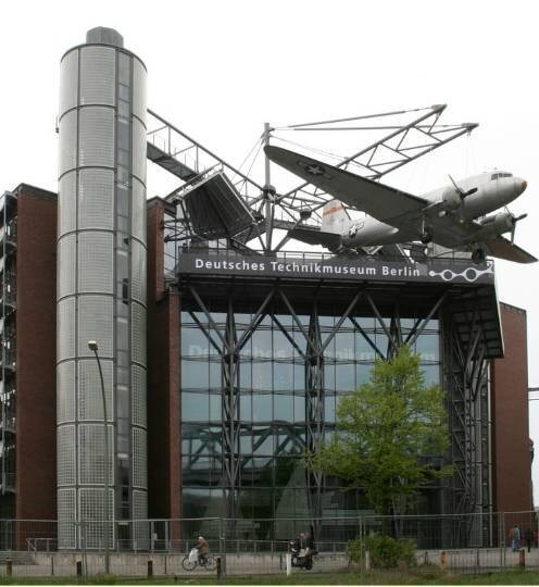 Как купить тур он-лайн дешевле
Немецкий технический музей, основанный в 1982 году, находится в районе Кройцберг.
