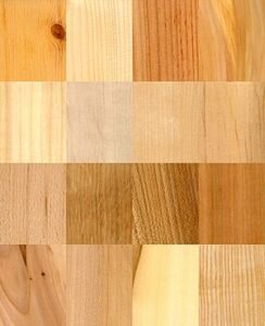 Дуб. Материал имеет богатую палитру оттенков – от светлых до тёмно-бурых, пористую, но твёрдую текстуру. Он практически не подвержен гниению.