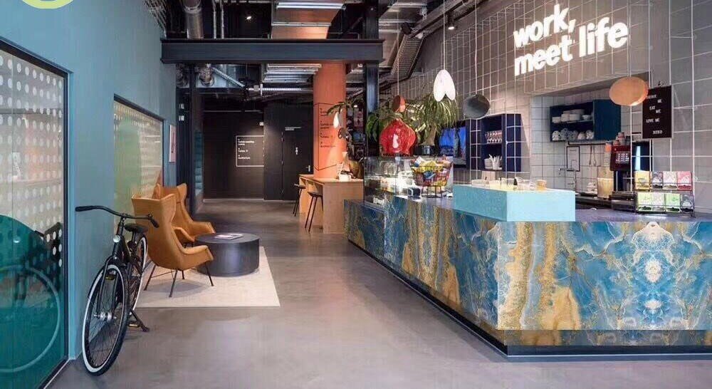 Голубой оникс Onice Blue в интерьере