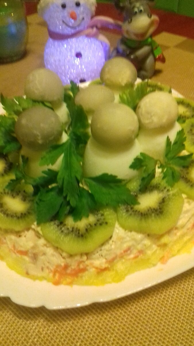 Сытный и праздничный салат удивит ваших гостей!!!