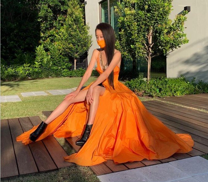 @verawang