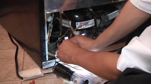 Ремонт холодильников своими руками — инструкции при различных видах поломок