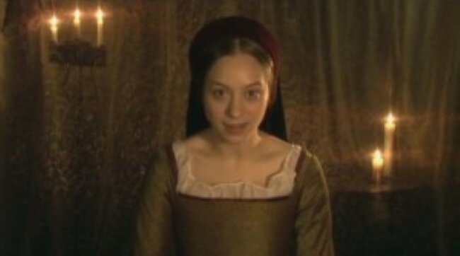 Кадр из фильма "Сестры Болейн" 2003 г.   Анна Болейн - Джоди Мэй. 