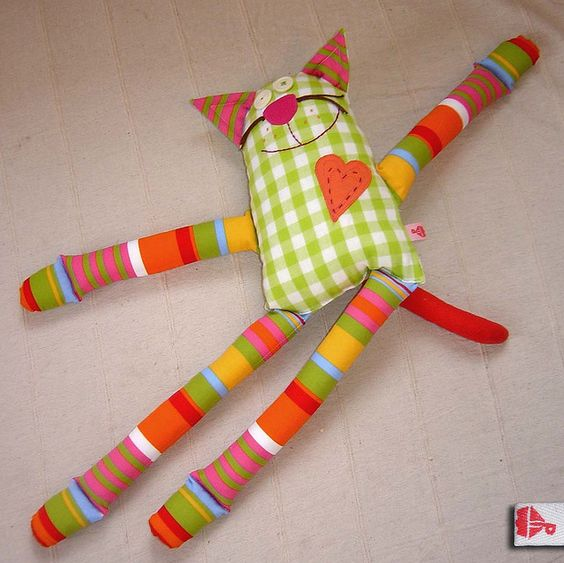 Ткань и выкройки для создания игрушек в Чите