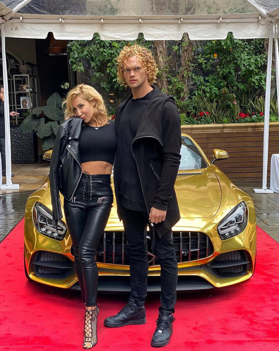 Сергей Бойцов с бывшей женой Викторией Демидовой. Фото: https://www.instagram.com/p/B8ZCkEhpGoK/?utm_medium=copy_link