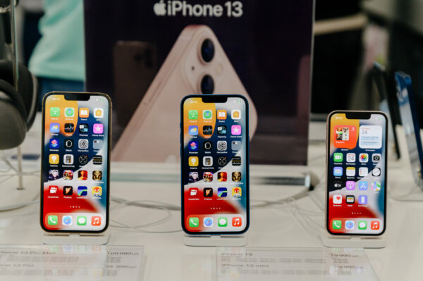 Обзор iPhone 13 Pro: возможности камер, модем и макросъемка11