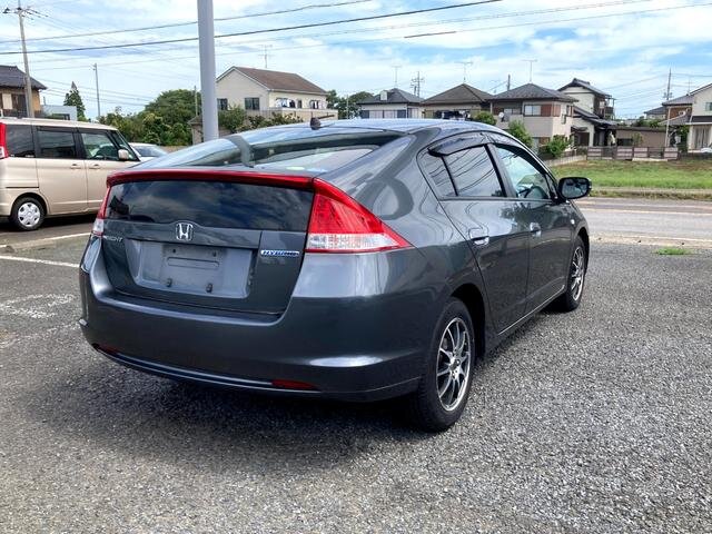 Honda Insight nh797m