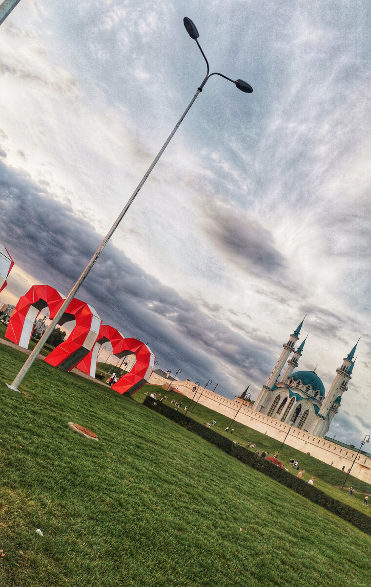 Вид На Казанский Кремль и соборную мечеть Кул Шариф 