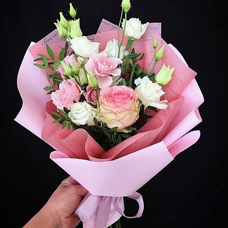 Букет с сайта kushchyevskaya.rosflower.ru