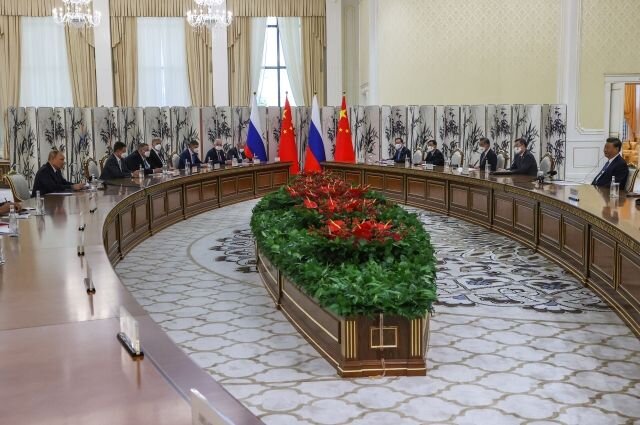    О чем говорили во время встречи Путин и Си Цзиньпин в Самарканде?