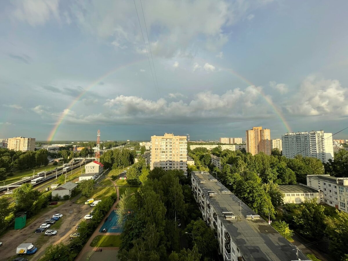 Небо. Солнце. Земля. Традиционная символика дома в городской среде Ставропольского края