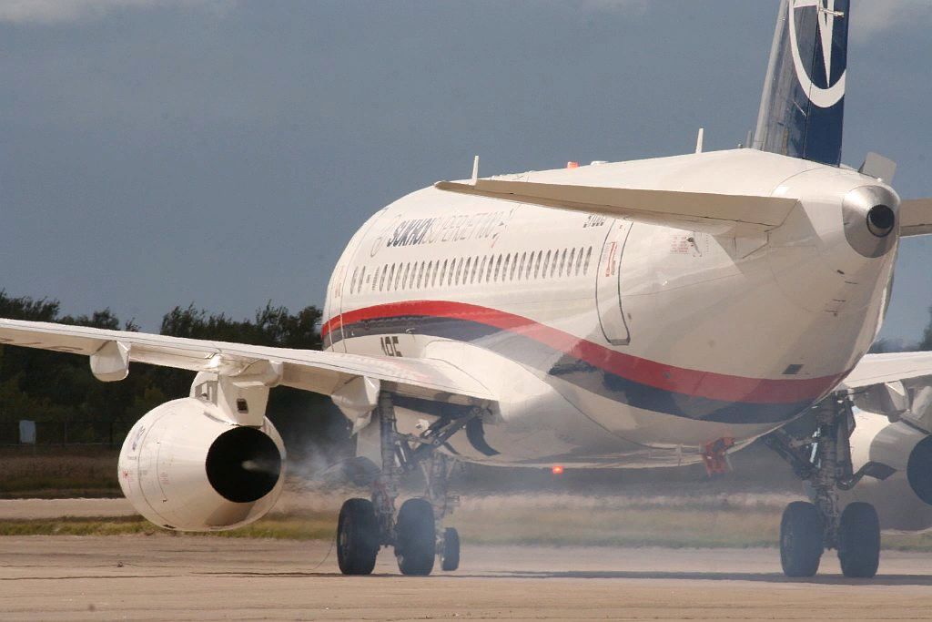 Эти твои самолеты на хвосте тебе. ВСУ а320. Ssj100 ВСУ. Ту 204 грузовой самолет.