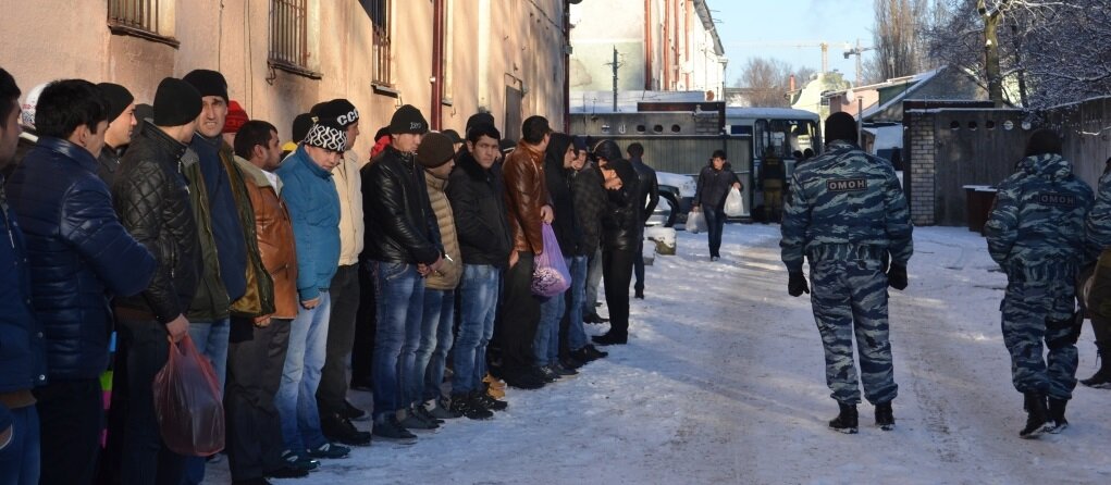 Москвич прописал 170 тысяч мигрантов