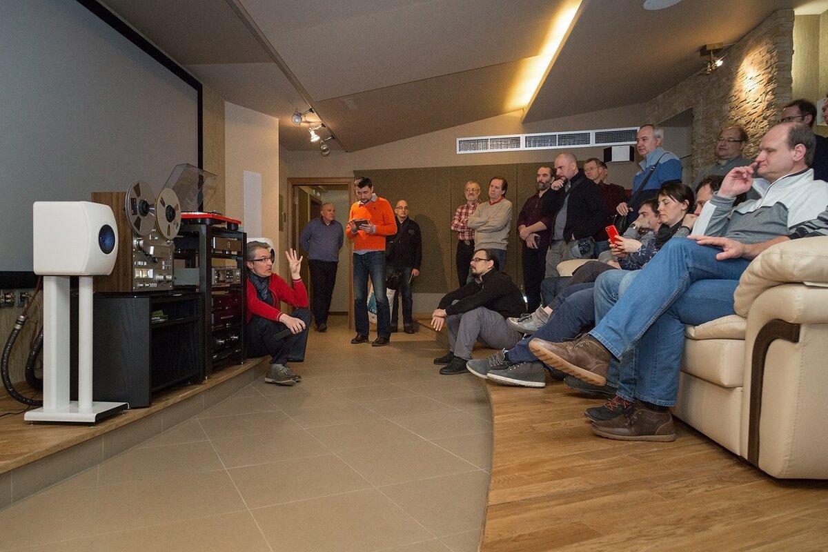 Аудиофилы в естественной среде обитания