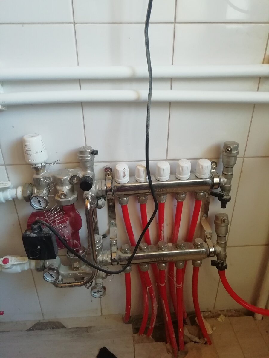 Коллектор со смесит. узлом в сборе.